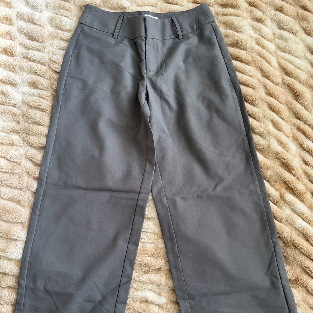 Beginning Boutique Grey Low-Rise Trousers